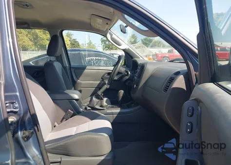 2006 Ford Escape Xls/Xls Manual z USA, uszkodzony, nr VIN 1FMYU92Z76KA03784